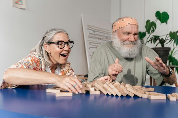 Évaluer la santé dentaire des seniors : 7 signes de problèmes